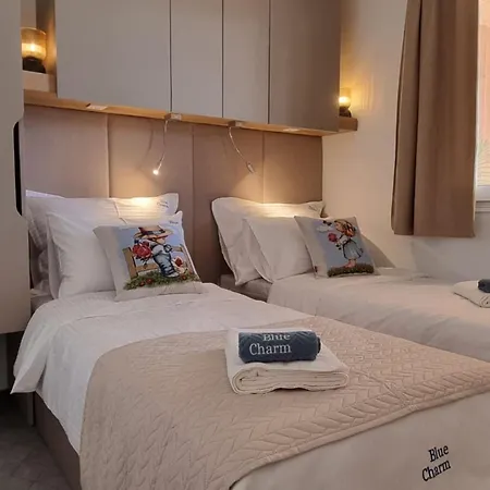 בית נופש Two Bedroom Mobile