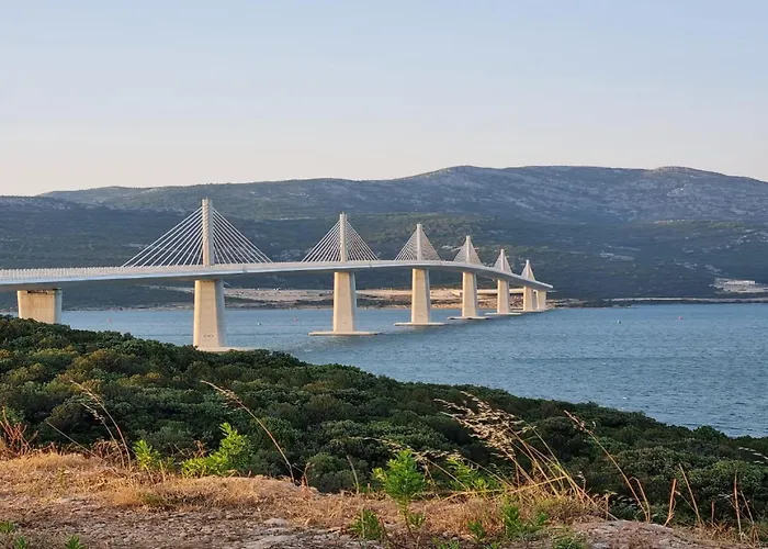 Two Bedroom Mobile Feriehus Orebić