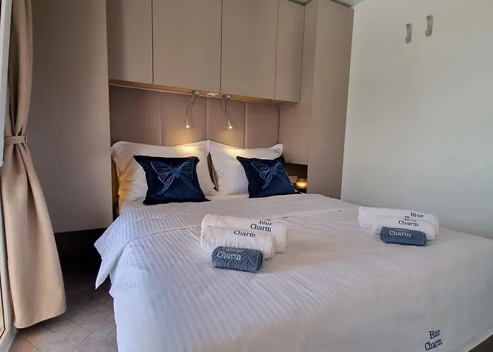 Two Bedroom Mobile Feriehus Orebić